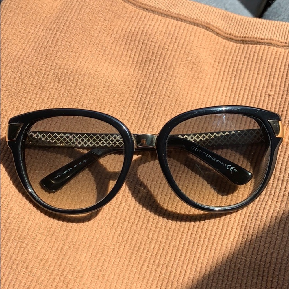 Gucci glasses